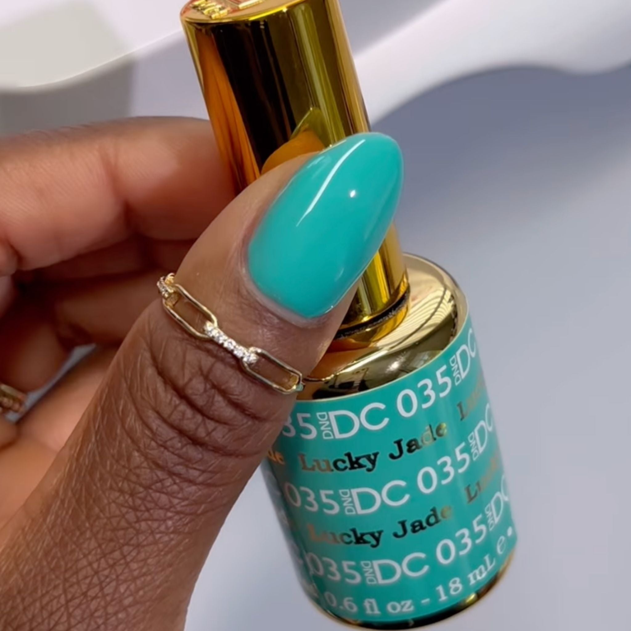 Lucky Jade #035 – DND Gel