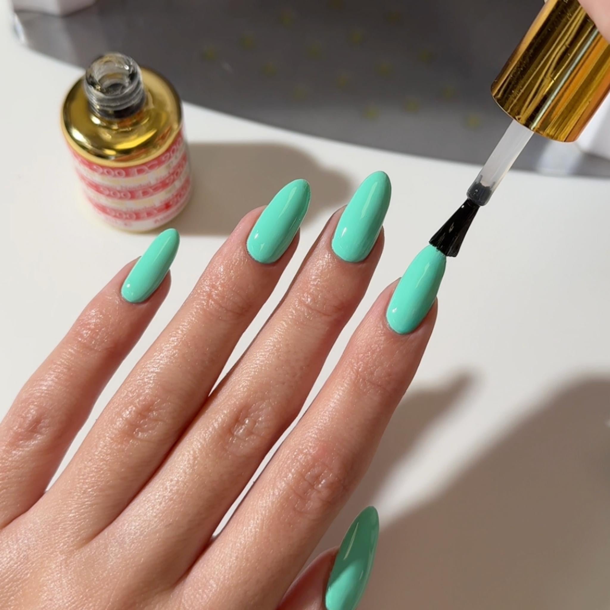DC Top Coat No Cleanse 900 – DND Gel