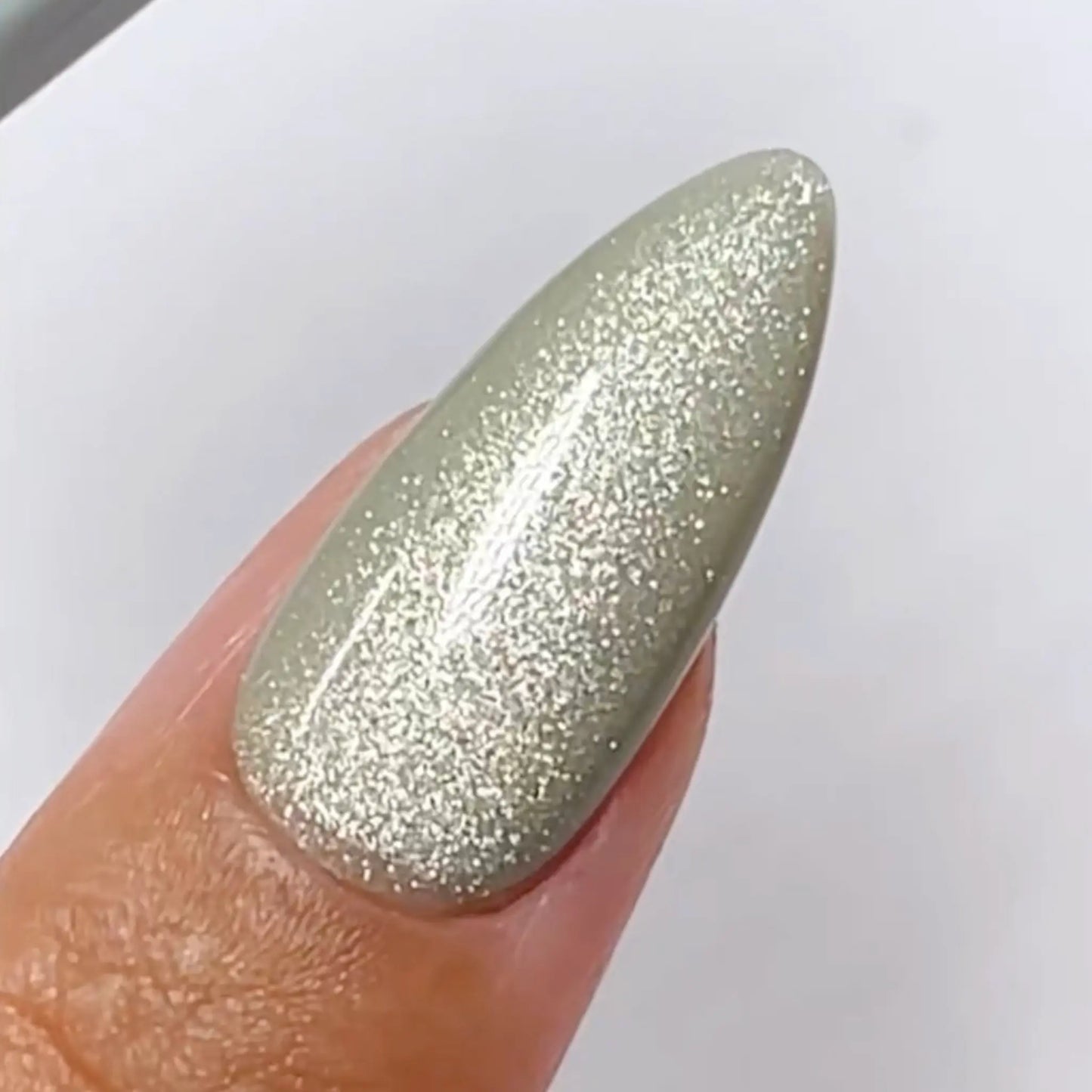 9D Cat Eye Creamy #29 — Misty Moss