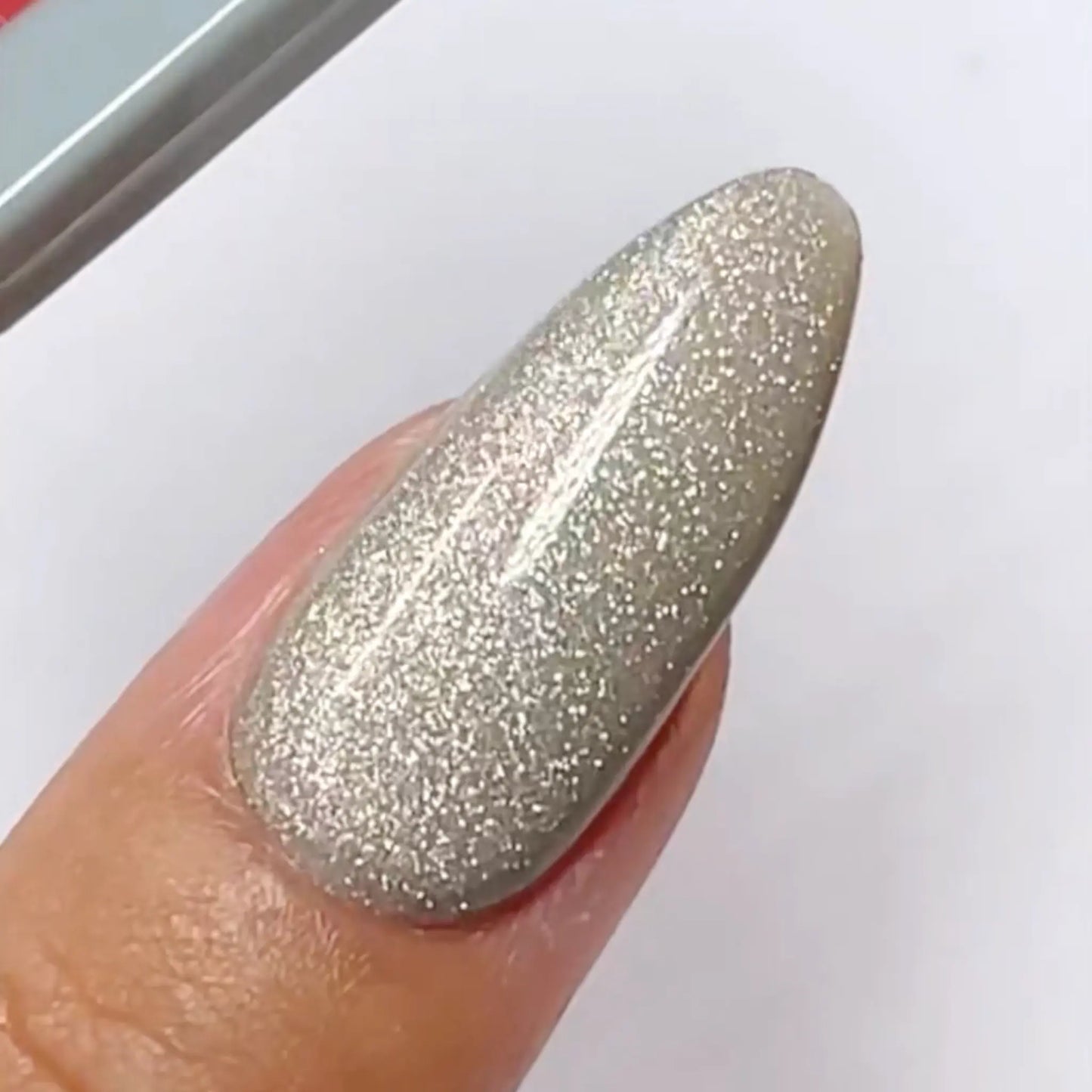 9D Cat Eye Creamy #30 — Korat Stardust