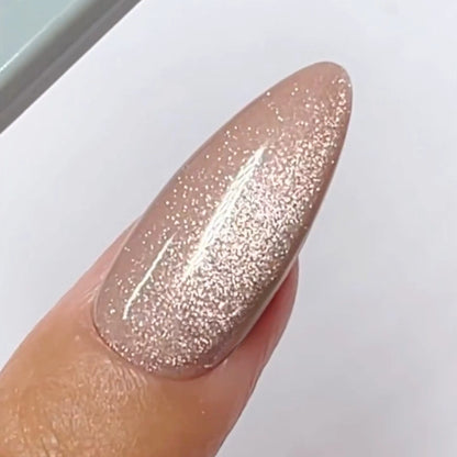 9D Cat Eye Creamy #32- Catsanova