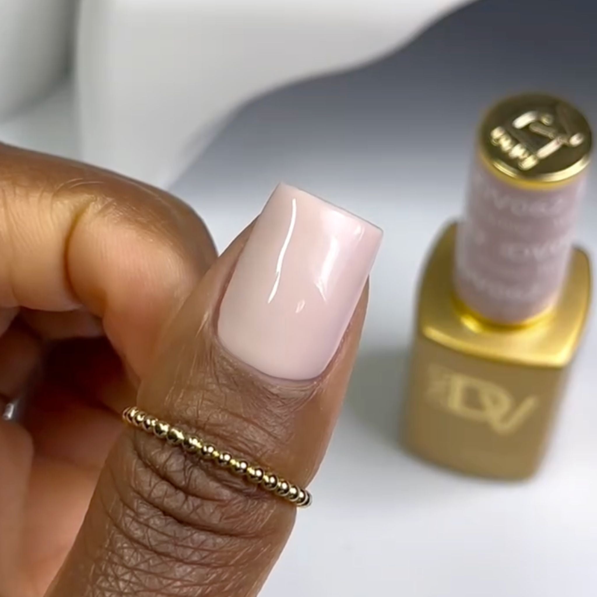 Winter Wedding DIVA #062 – DND Gel