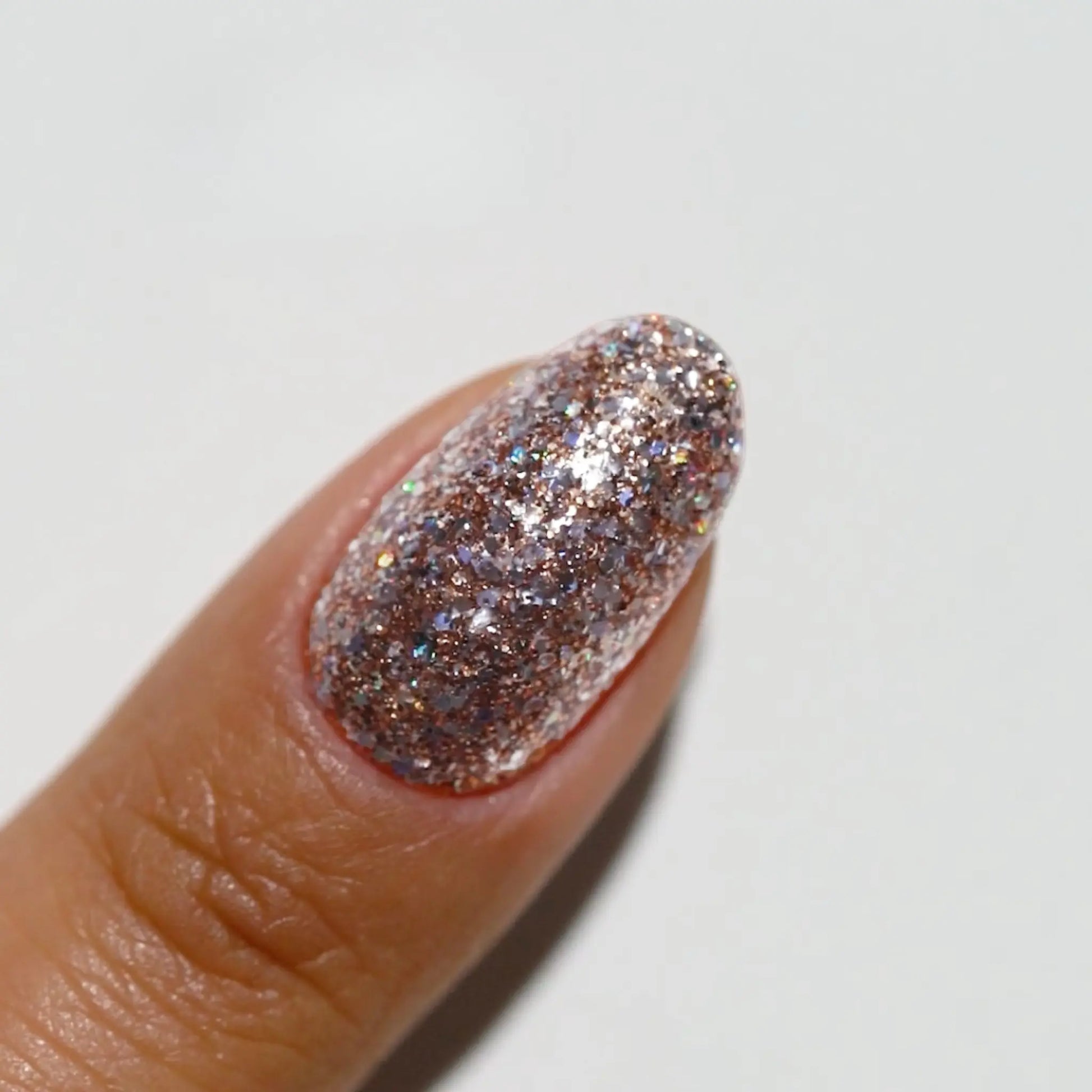 Dressed To The Nines DIVA #306 – DND Gel Dressed To The Nines DIVA #306 – DND Gel