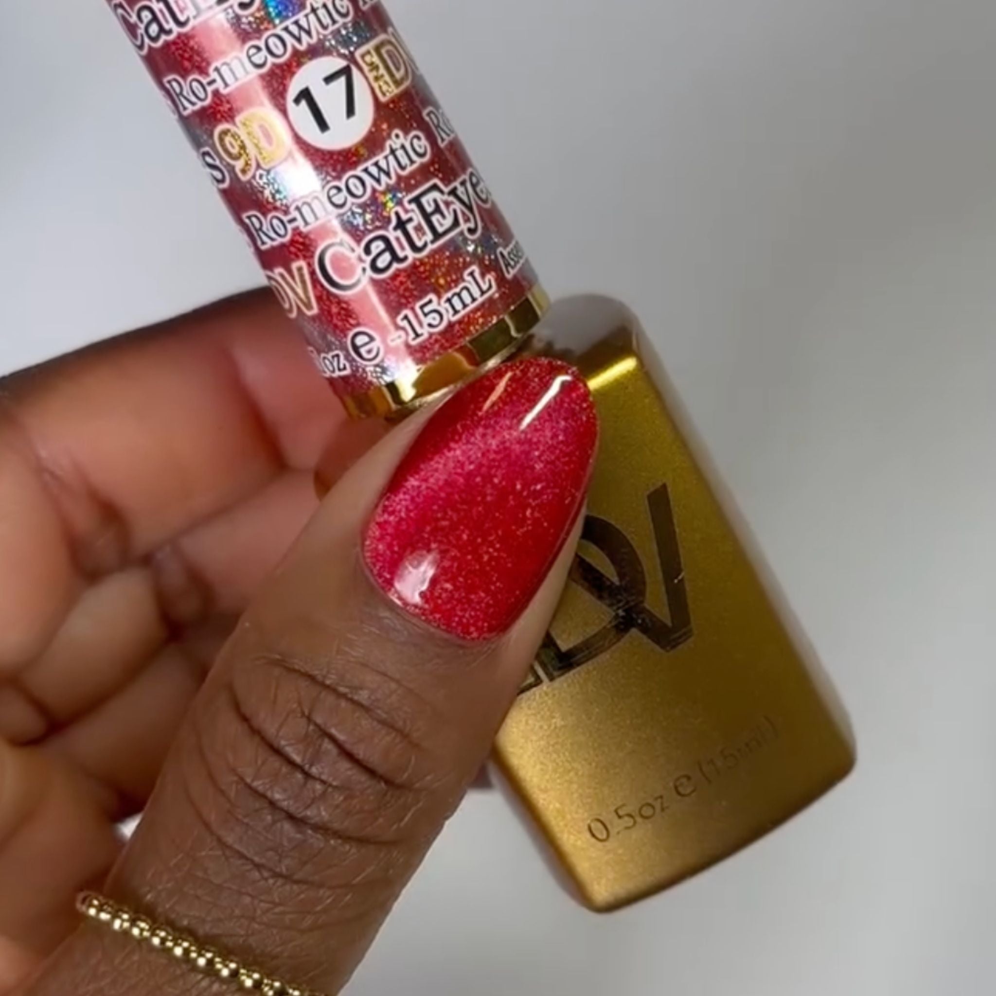 DIVA 9D Cat Eye Candy #17 - Ro-meowtic – DND Gel