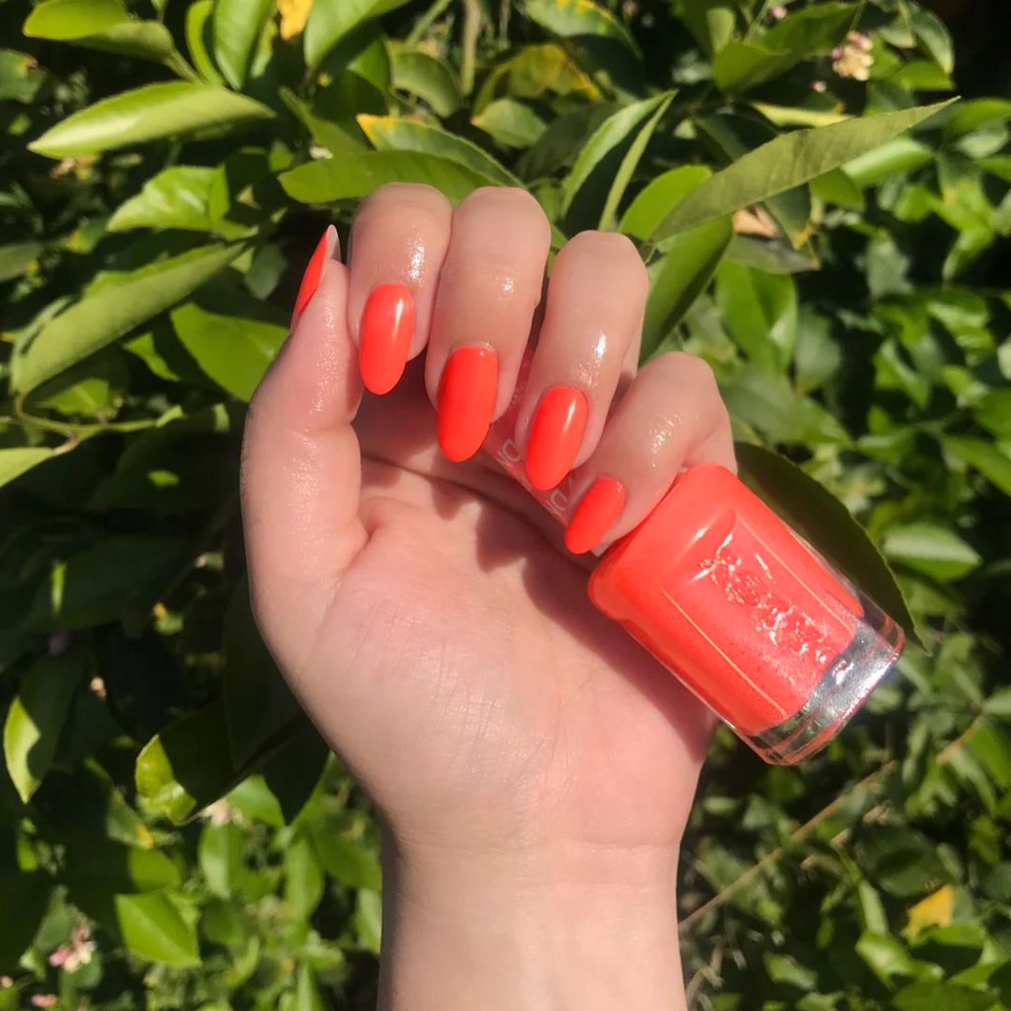 Pastel Orange #426 – DND Gel