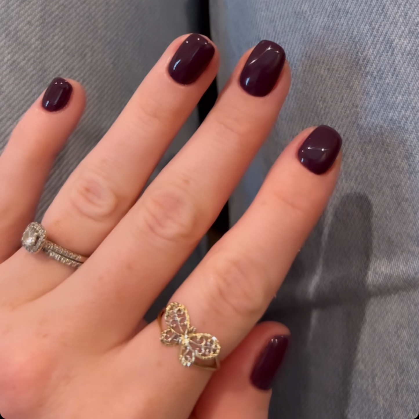 Soft Berry Nails for September