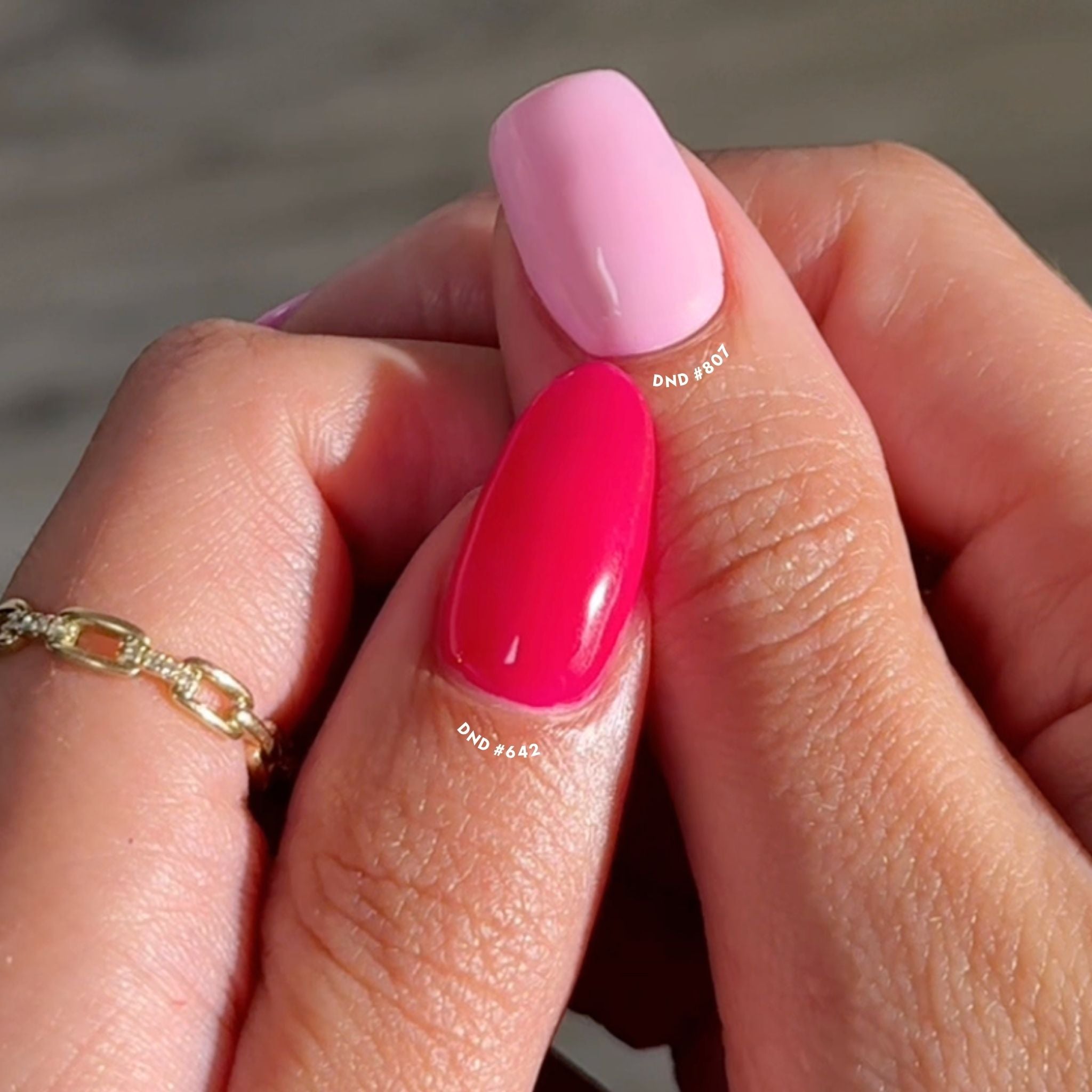 Magenta Aura #642 – DND Gel