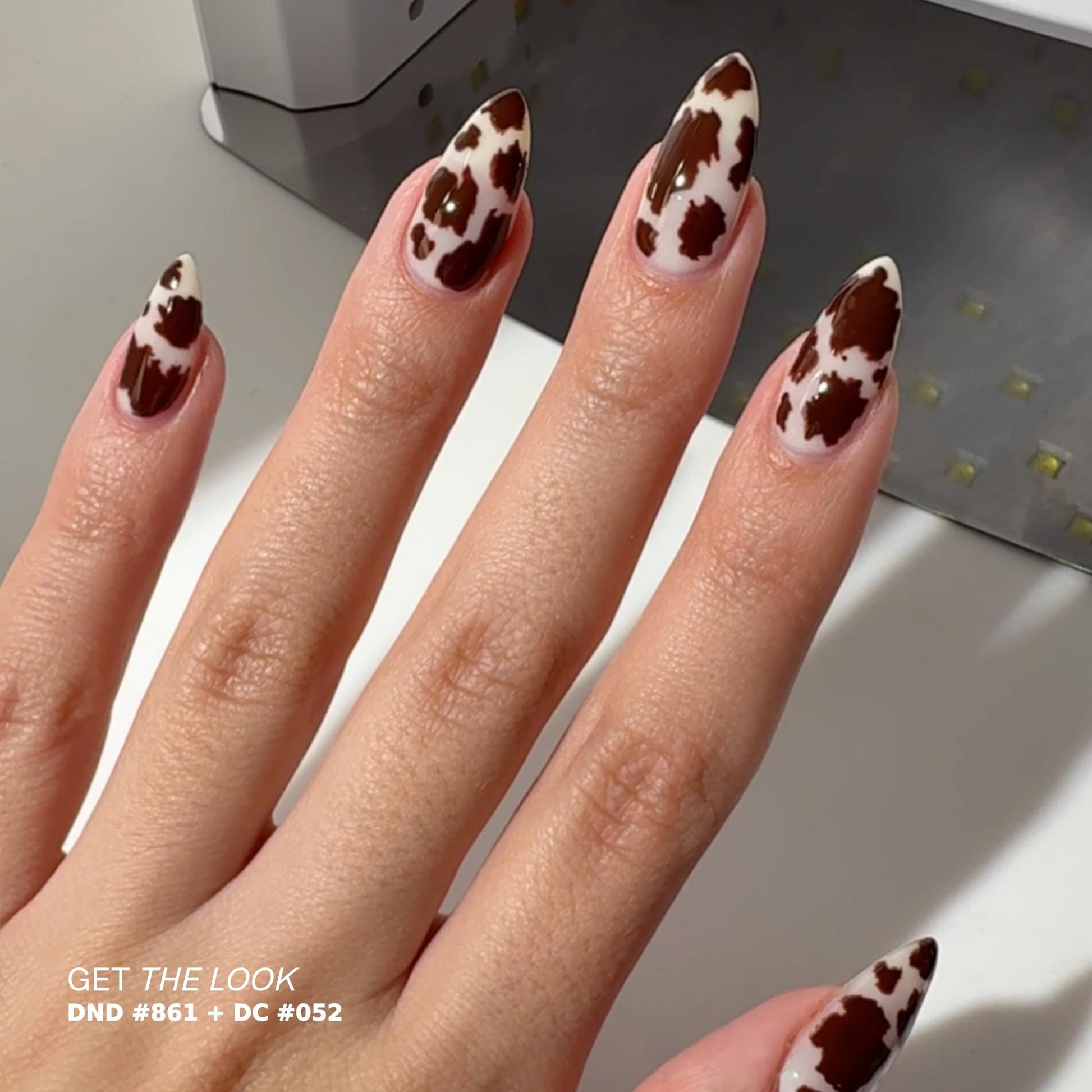 Warm Walnut Brown Nails That Feel Like Autumn