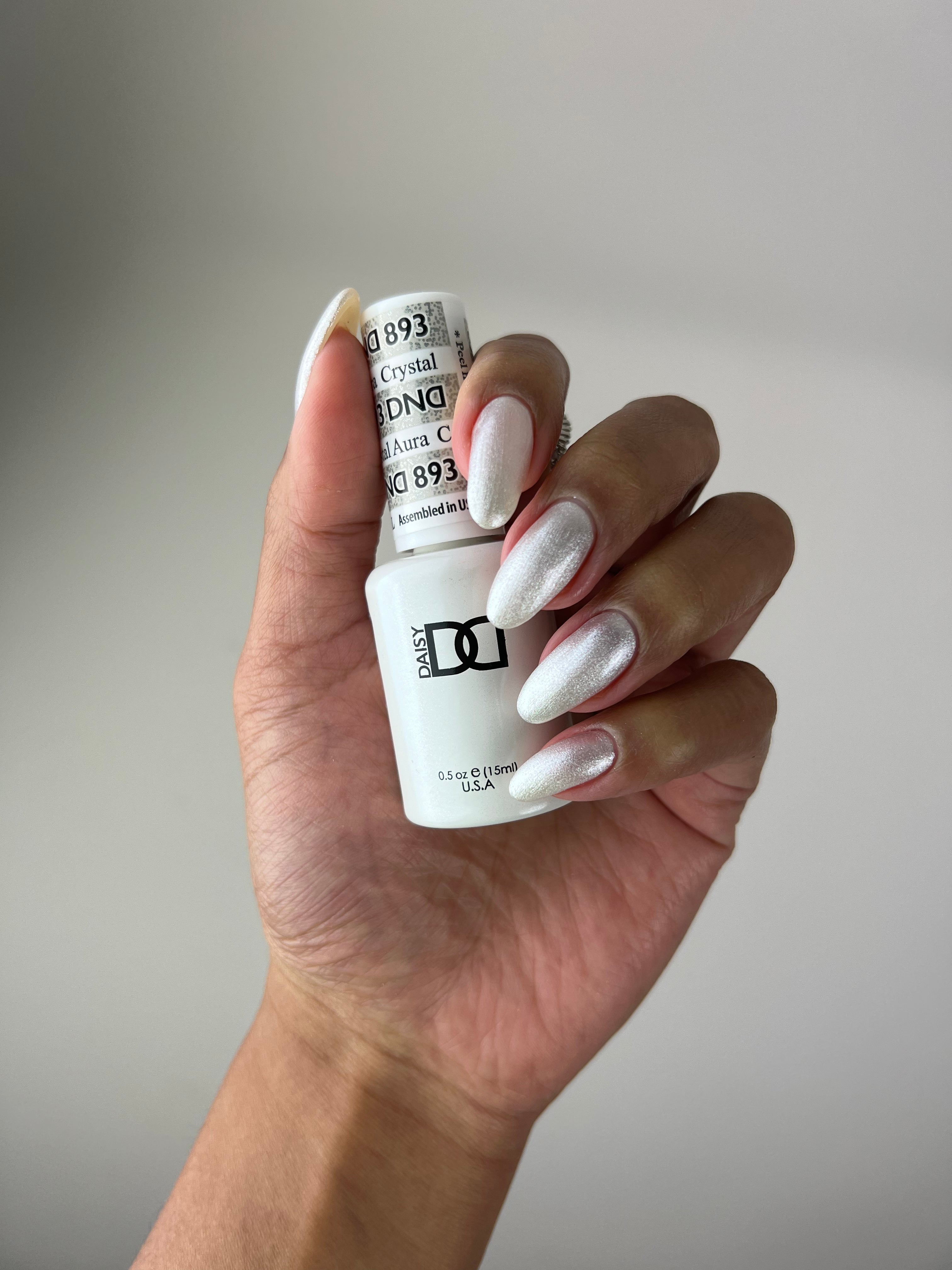 Crystal Aura #893 – DND Gel