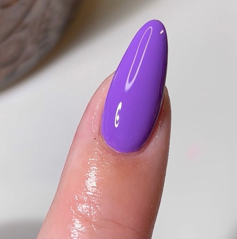 Electric Purple #260 – DND Gel